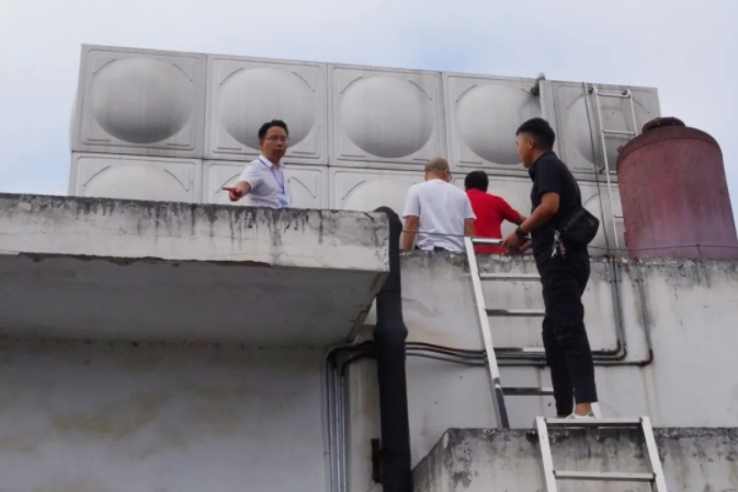 护航“双节” | 县民族中医院开展安全生产大排查