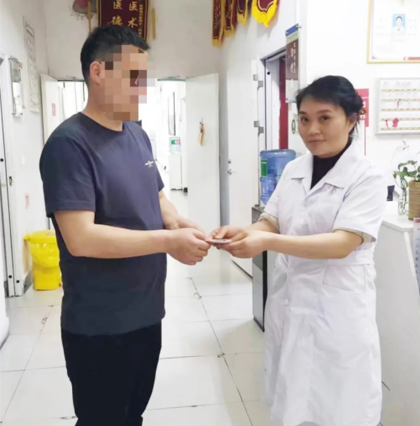 1300元和银行卡失而复得！失主：“我是一位幸运者！”