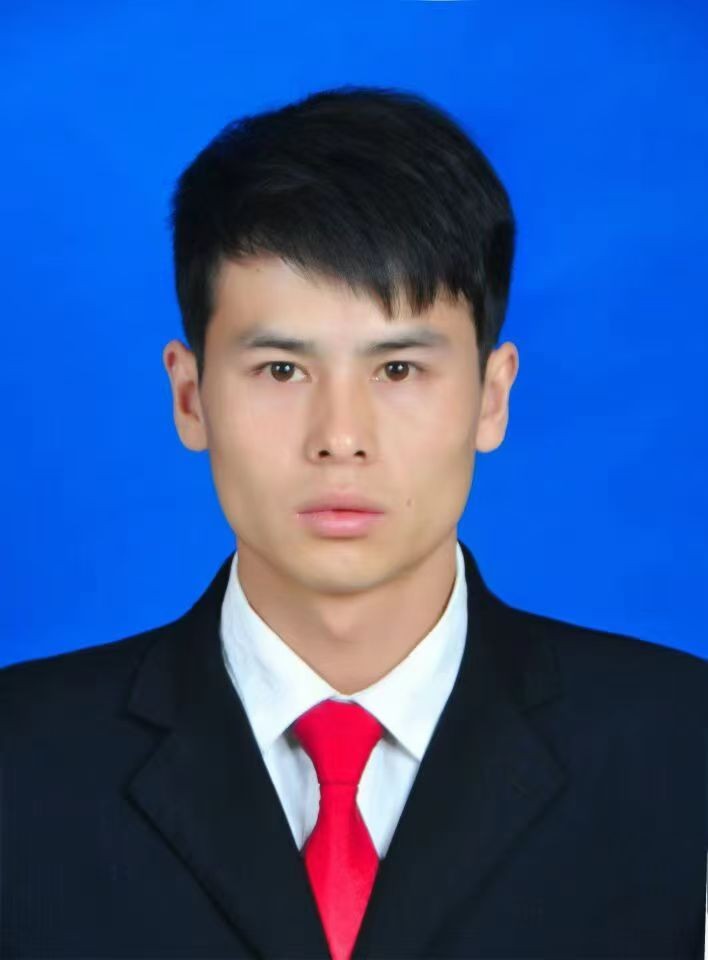 杨成  党委委员、副院长